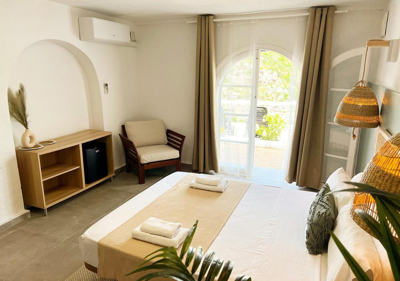 Club Menorca - Solo Adultos Hotel Cala En Porter  Bagian luar foto